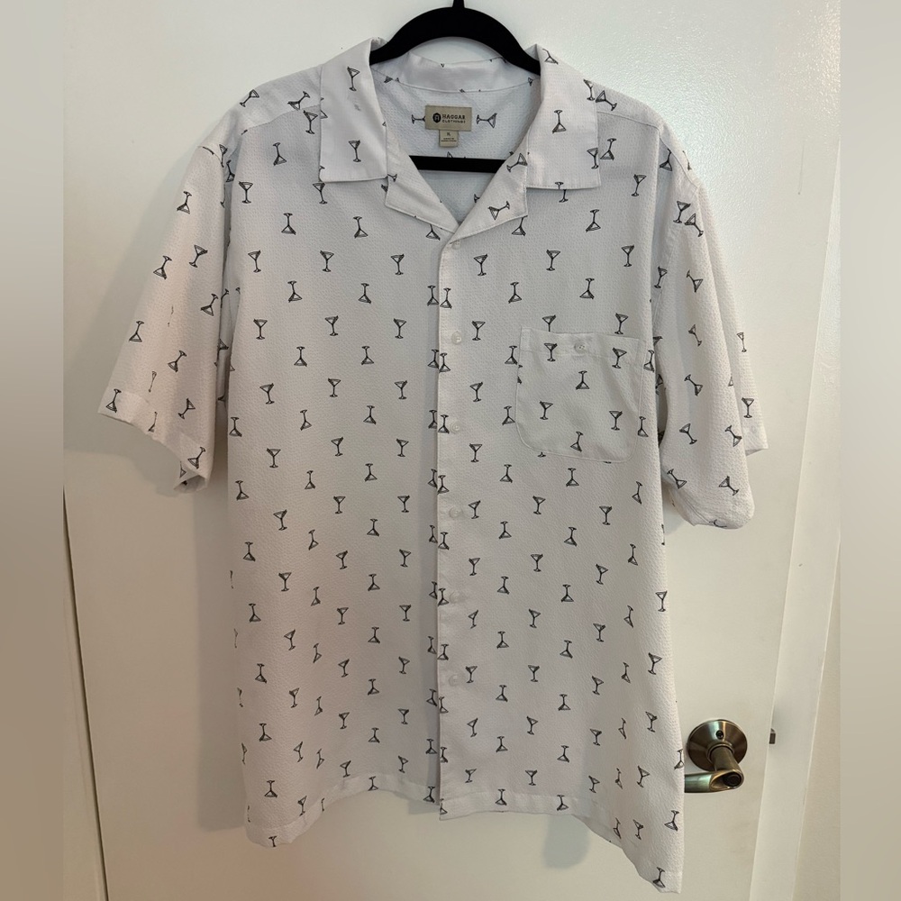 Haggar men's short-sleeve button-down shirt
